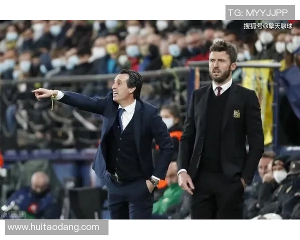 努涅斯在赛场上的精彩表现引发球迷热议与媒体关注的背后故事